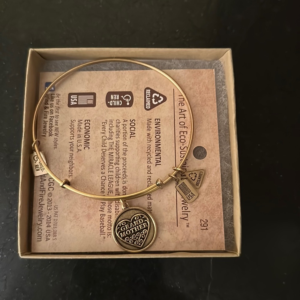 New Grandmother bracelet gold color
